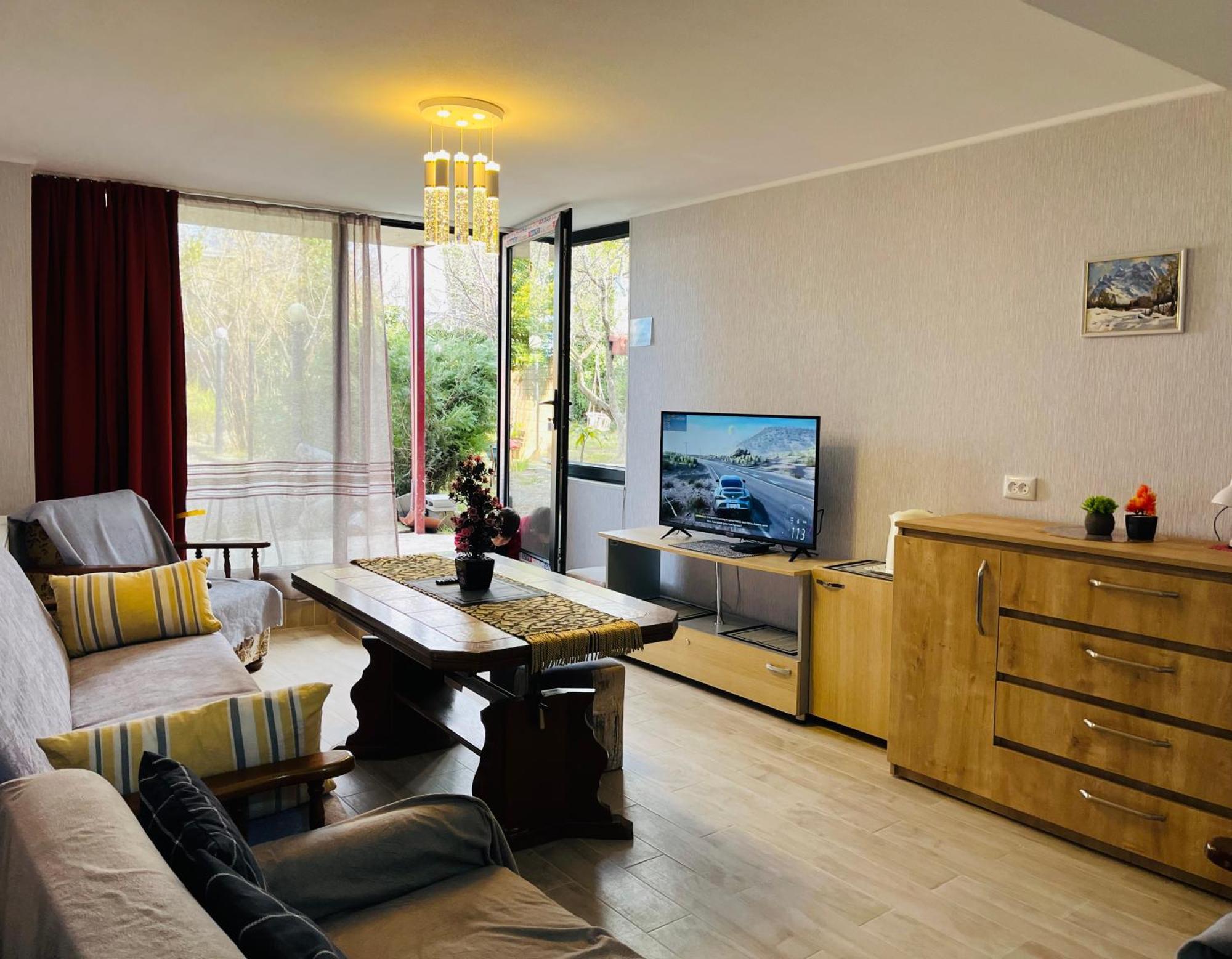 Guest House Poligloti Telavi Exteriér fotografie
