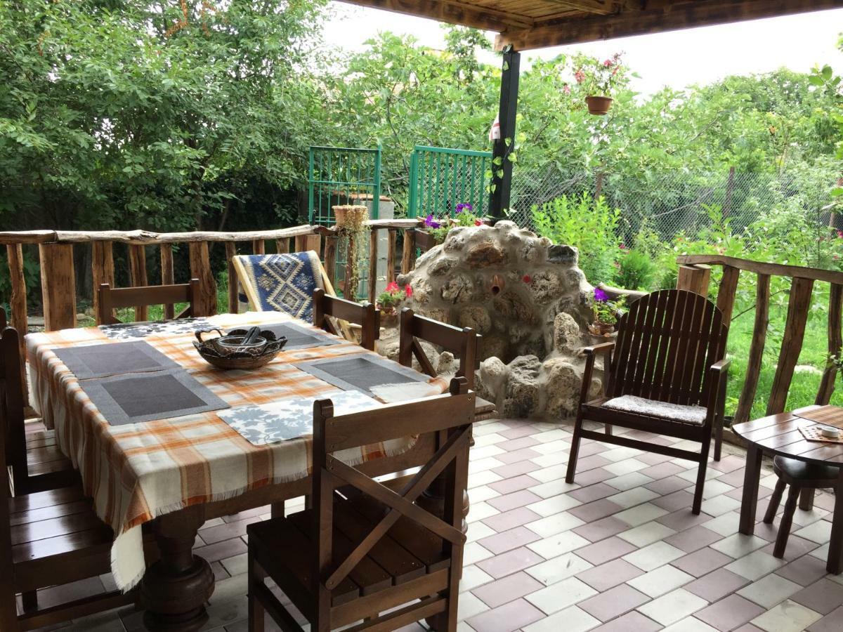 Guest House Poligloti Telavi Exteriér fotografie