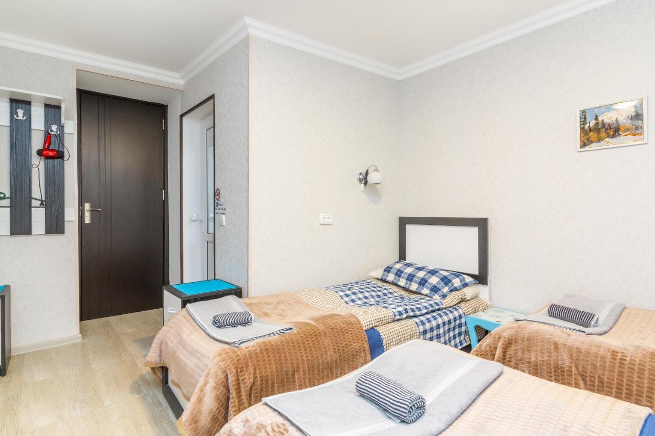 Guest House Poligloti Telavi Exteriér fotografie