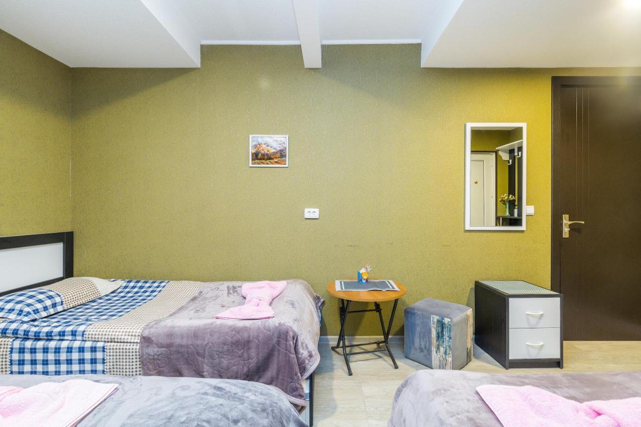 Guest House Poligloti Telavi Exteriér fotografie